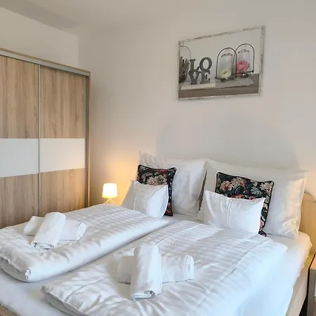 Helikon Terrace Susanne Keszthely