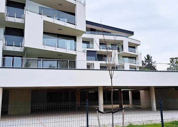 Helikon Terrace Susanne *